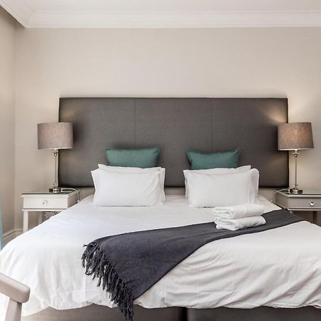 Trendy Apartment In Thibault Square City Centre เคปทาวน์ ภายนอก รูปภาพ