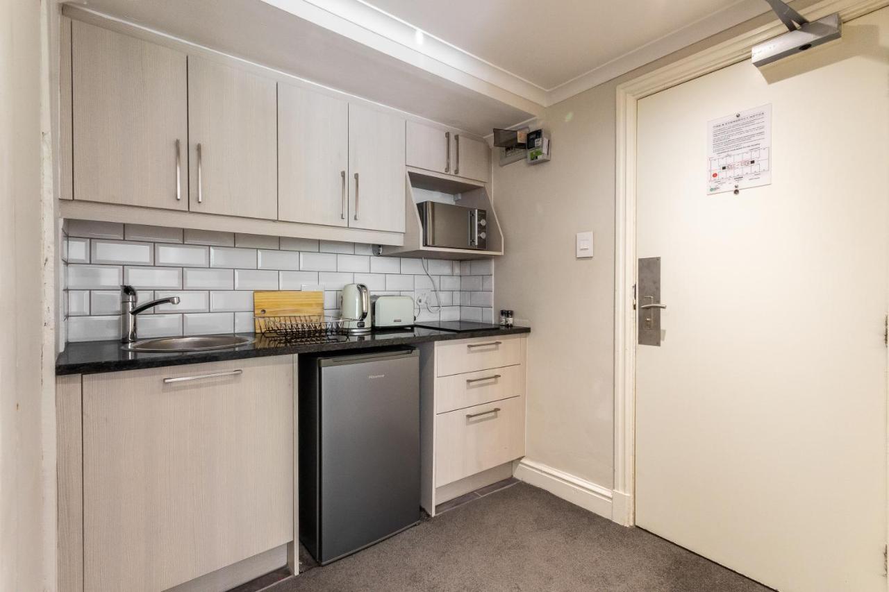 Trendy Apartment In Thibault Square City Centre เคปทาวน์ ภายนอก รูปภาพ