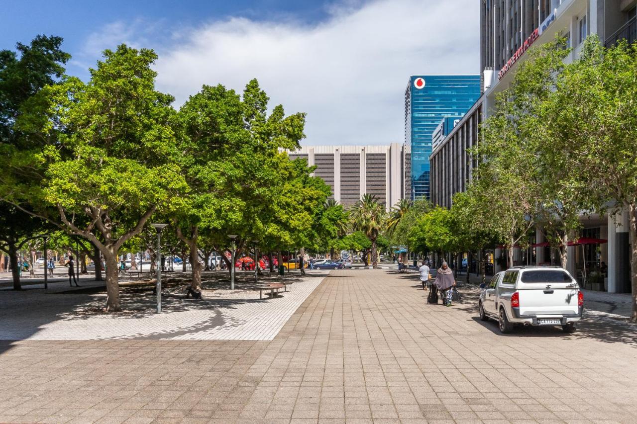 Trendy Apartment In Thibault Square City Centre เคปทาวน์ ภายนอก รูปภาพ