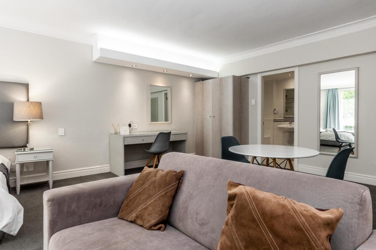 Trendy Apartment In Thibault Square City Centre เคปทาวน์ ภายนอก รูปภาพ